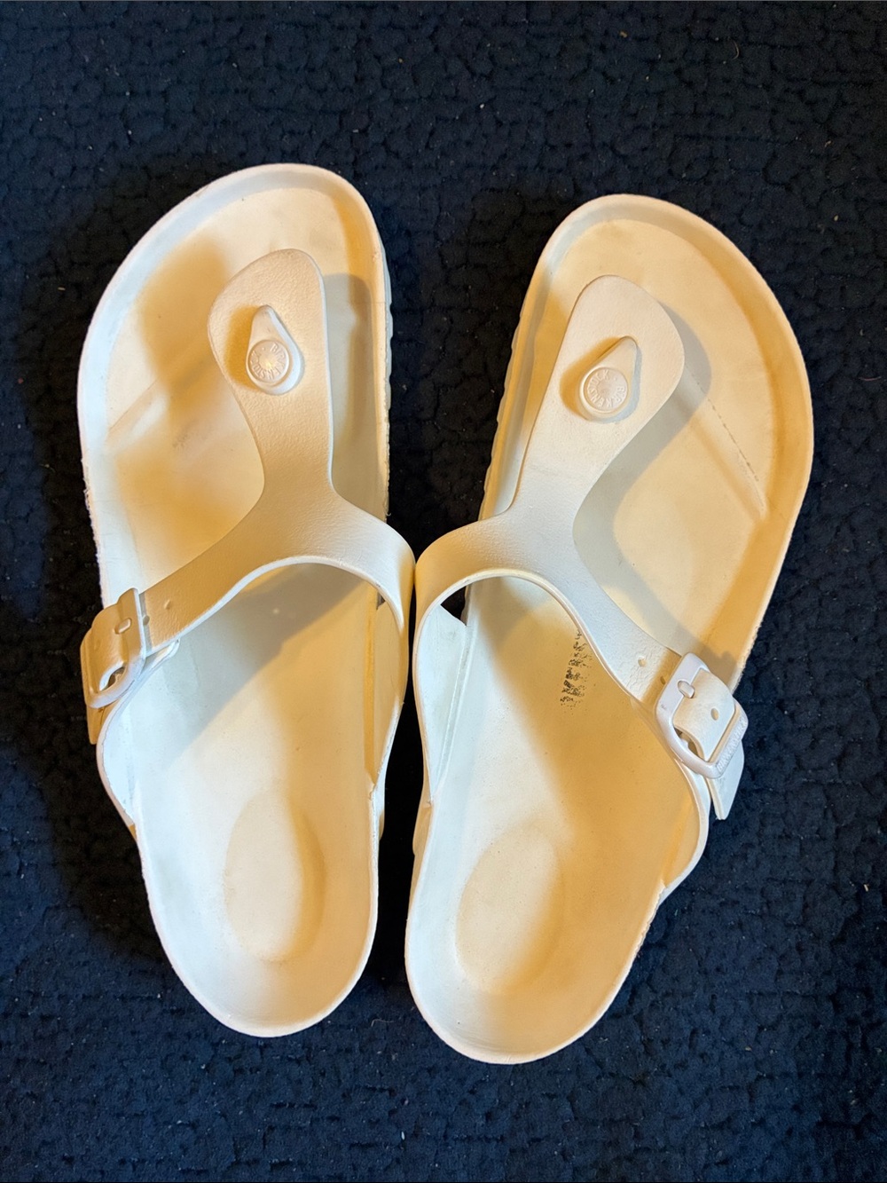 Birkenstocks Women’s White Buckle Toe-Post Sandals